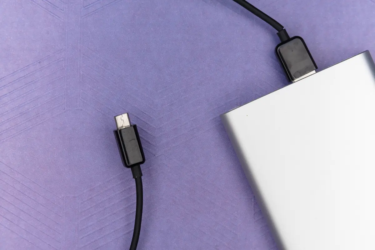 Como escolher um power bank sem cair em capacidade falsa